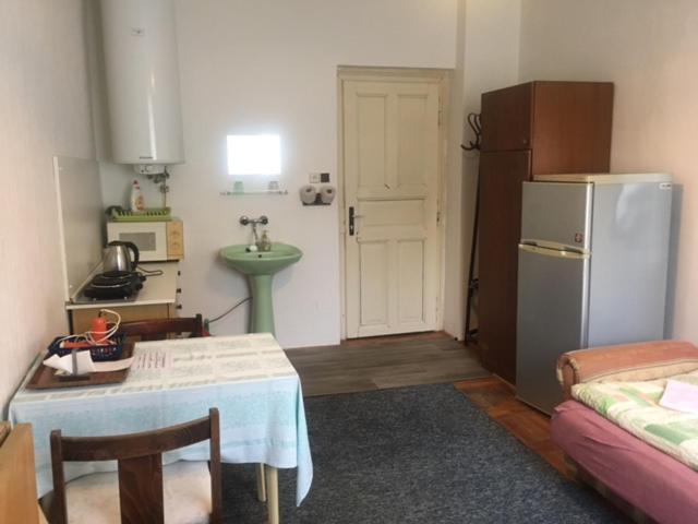 Apartment Trojska Прага Экстерьер фото